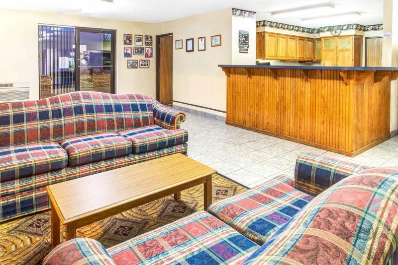 Super 8 By Wyndham Mount Vernon, Il Exterior foto